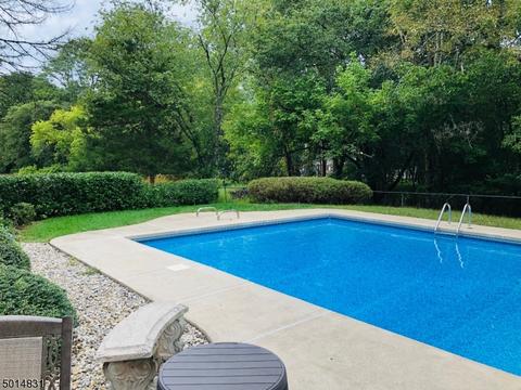 211 Riverview Rd, Bridgewater, NJ 08807 photo 5