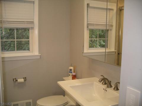 211 Riverview Rd, Bridgewater, NJ 08807 photo 25