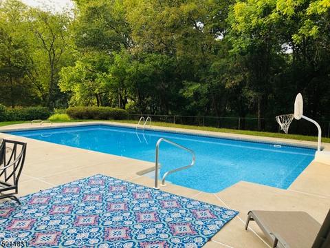 211 Riverview Rd, Bridgewater, NJ 08807 photo 3