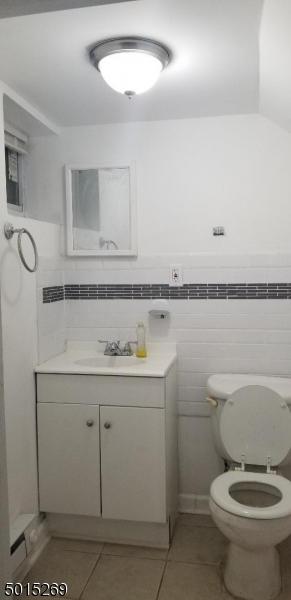 563 Argyle Ave, Orange, NJ 07050 photo 22