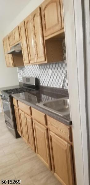 563 Argyle Ave, Orange, NJ 07050 photo 15