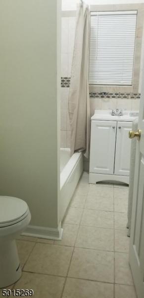 563 Argyle Ave, Orange, NJ 07050 photo 9