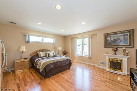 33 Rossen Pl, Bloomfield, NJ 07003 photo 6