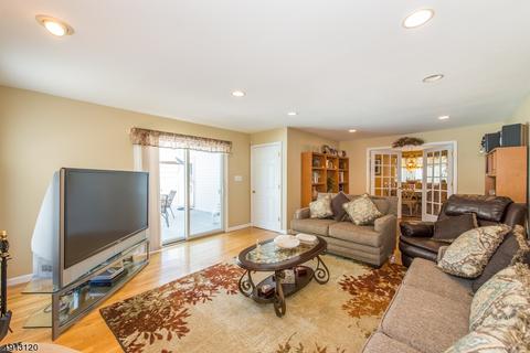 33 Rossen Pl, Bloomfield, NJ 07003 photo 12