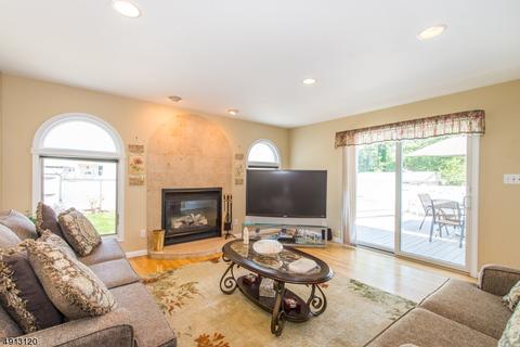 33 Rossen Pl, Bloomfield, NJ 07003 photo 11