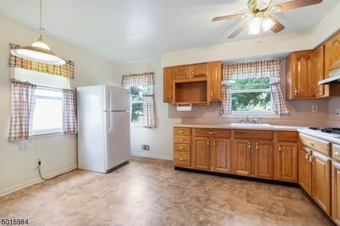 184 E Albert St, Rahway, NJ 07065 photo 8