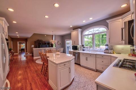 74 Wheeler Rd, Wayne, NJ 07470 photo 9
