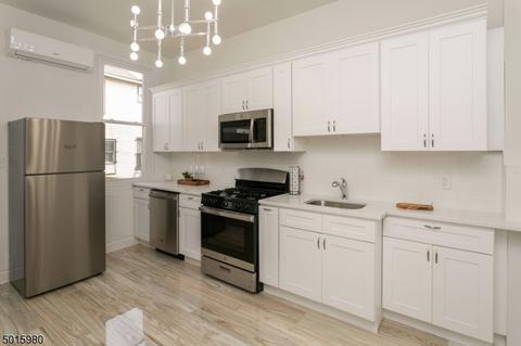 17 2nd Ave, Newark, NJ 07104 photo 9
