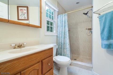 131 Mohawk Dr, Cranford, NJ 07016 photo 18