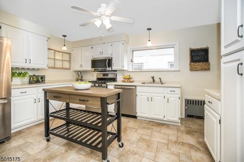 10 Oakridge Rd, Bloomfield, NJ 07003 photo 9