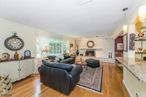93 Sunset Ave, Verona, NJ 07044 photo 4