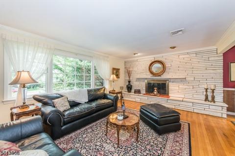 93 Sunset Ave, Verona, NJ 07044 photo 3