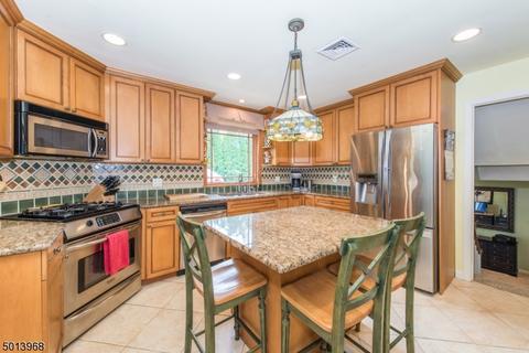 93 Sunset Ave, Verona, NJ 07044 photo 5