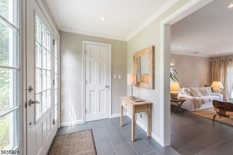 8 Stonehenge Rd, Montclair, NJ 07043 photo 3