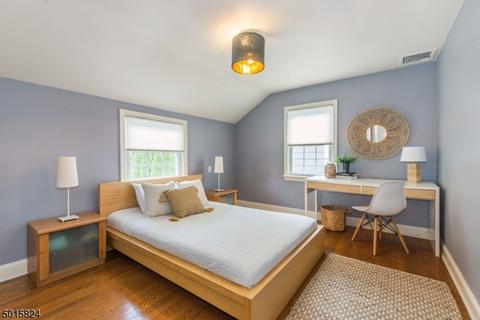 8 Stonehenge Rd, Montclair, NJ 07043 photo 17
