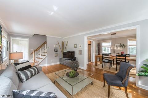 8 Stonehenge Rd, Montclair, NJ 07043 photo 5