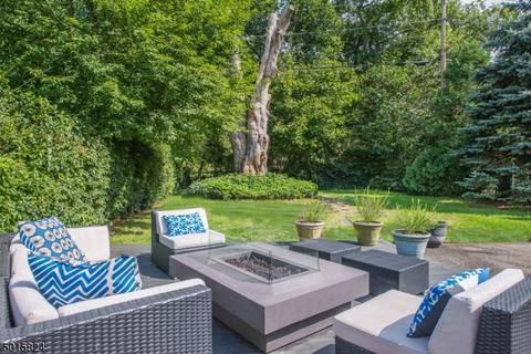8 Stonehenge Rd, Montclair, NJ 07043 photo 23