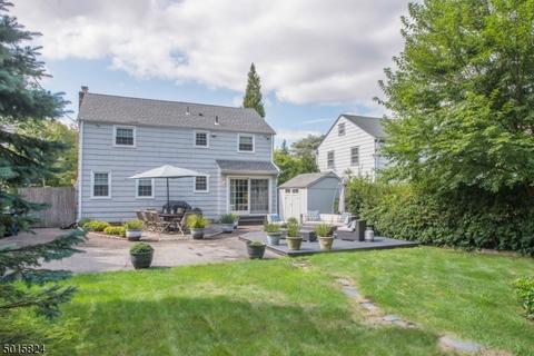 8 Stonehenge Rd, Montclair, NJ 07043 photo 25