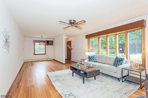 12 Iroquois Trl, Wayne, NJ 07470 photo 3