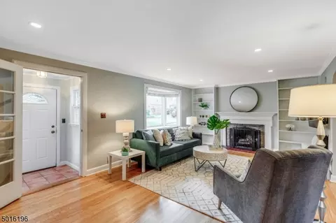 7 Argyle Rd, Montclair, NJ 07043 photo 2