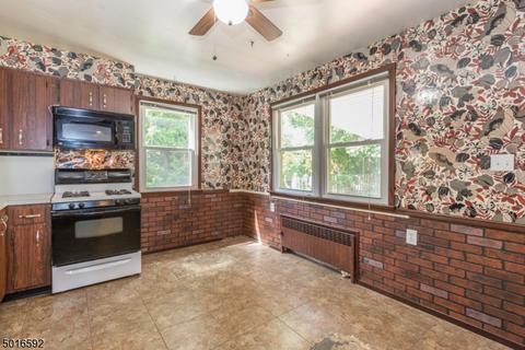 66 Pershing Rd, Clifton, NJ 07013 photo 12