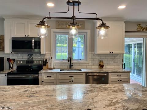 12 Warren Rd, Sparta, NJ 07871 photo 3