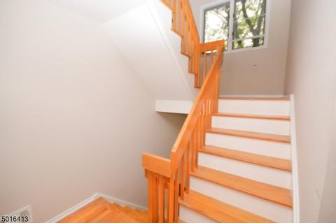 4 Sherry Ln, Saddle Brook, NJ 07663 photo 9