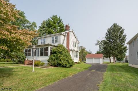 658 Madison Hill Rd, Clark Twp., NJ 07066 photo 2