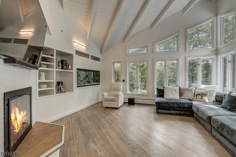 60 Eagle Rim Rd, Upper Saddle River, NJ 07458 photo 2