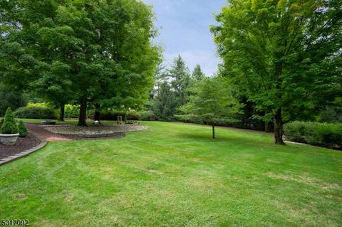2 Crown Dr, Warren, NJ 07059 photo 22