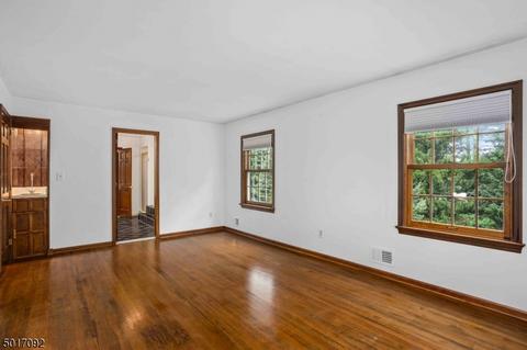 2 Crown Dr, Warren, NJ 07059 photo 17