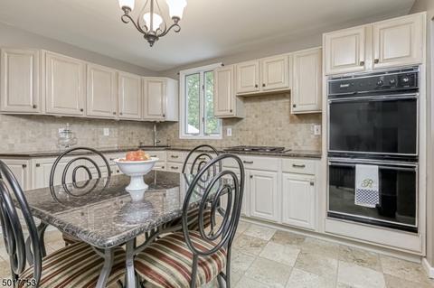 3 Webster Dr, Wayne, NJ 07470 photo 14