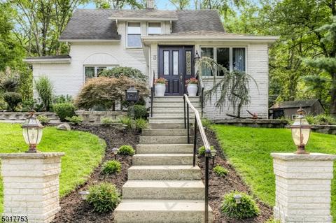 3 Webster Dr, Wayne, NJ 07470 photo 2