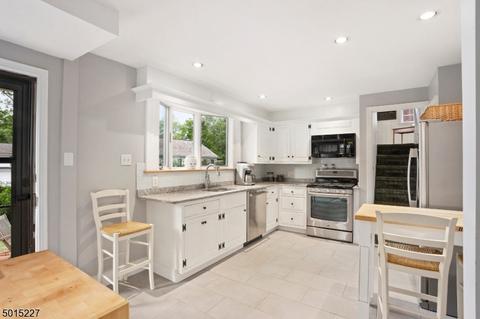 71 Pine Grove Ave, Summit, NJ 07901 photo 5
