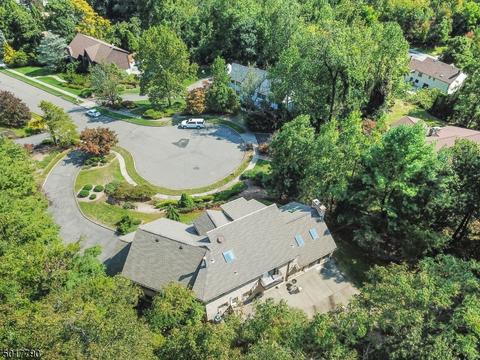 22 Ronnie Rd, Wayne, NJ 07470 photo 4