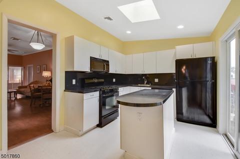 72 Broad St, Summit, NJ 07901 photo 10