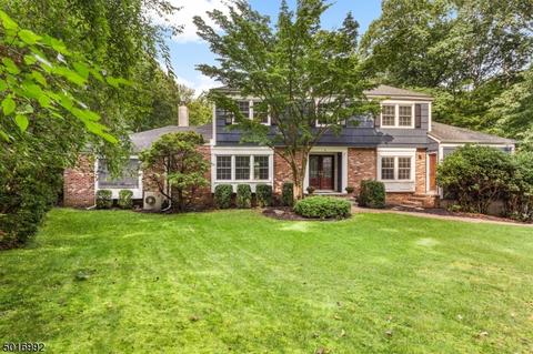 8 E Gate Rd, Long Valley, NJ 07853 photo 1