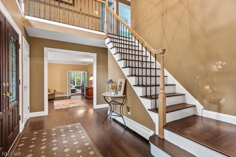 8 E Gate Rd, Long Valley, NJ 07853 photo 3