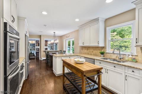 8 E Gate Rd, Long Valley, NJ 07853 photo 5