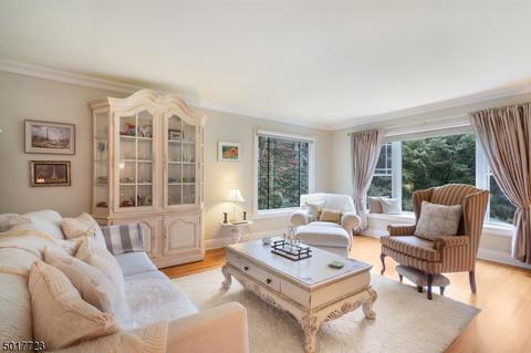 29 Calais Rd, Mendham, NJ 07945 photo 7