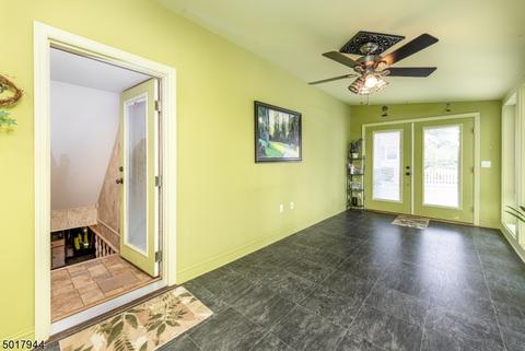 28 Terhune Rd, Clark, NJ 07066 photo 13