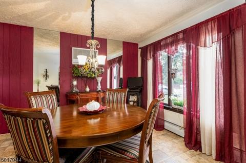 28 Terhune Rd, Clark, NJ 07066 photo 8