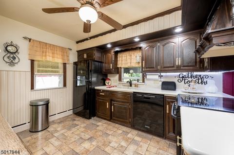 28 Terhune Rd, Clark, NJ 07066 photo 10