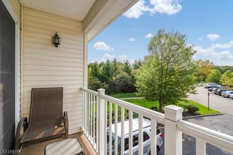 2 Pondside Dr, Ledgewood, NJ 07852 photo 5