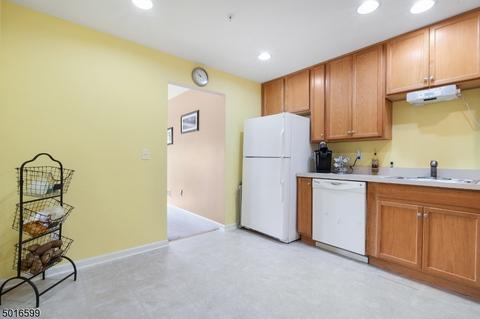 2 Pondside Dr, Ledgewood, NJ 07852 photo 13