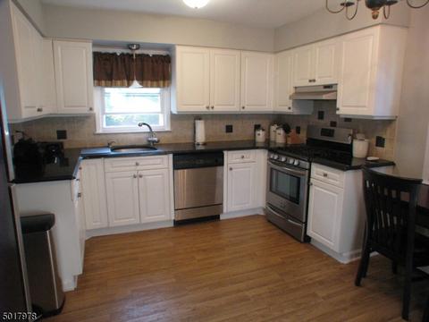 76 Oak St, Bridgewater, NJ 08807 photo 13