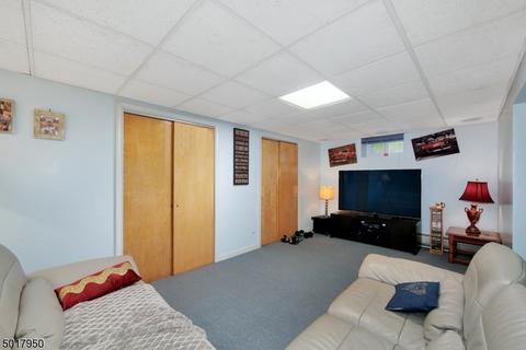 11 Wheeler Rd, Wayne, NJ 07470 photo 18