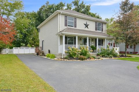 304 Willow Grove St, Hackettstown, NJ 07840 photo 2