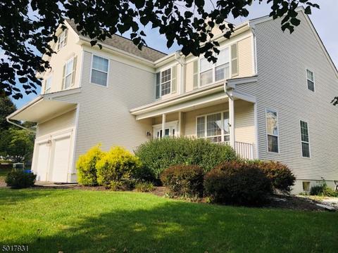 7 Saxton Dr, Hackettstown, NJ 07840 photo 1