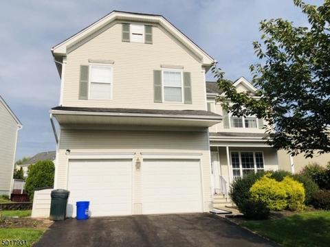 7 Saxton Dr, Hackettstown, NJ 07840 photo 2